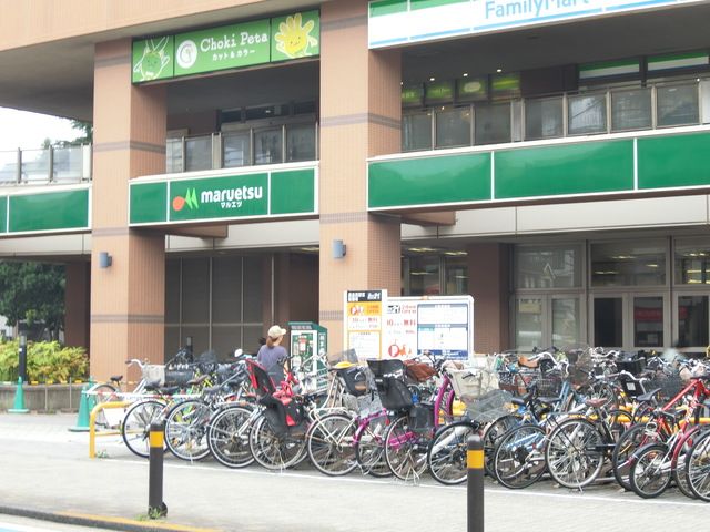 近くに施設あり