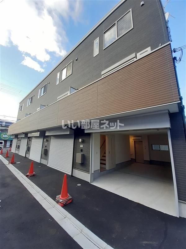 近くに施設あり