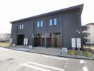 ラルース Bの外観