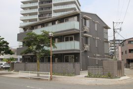 D-room那の川の外観画像