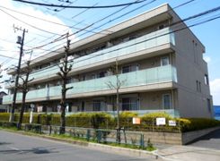 バラディー伏見の外観画像