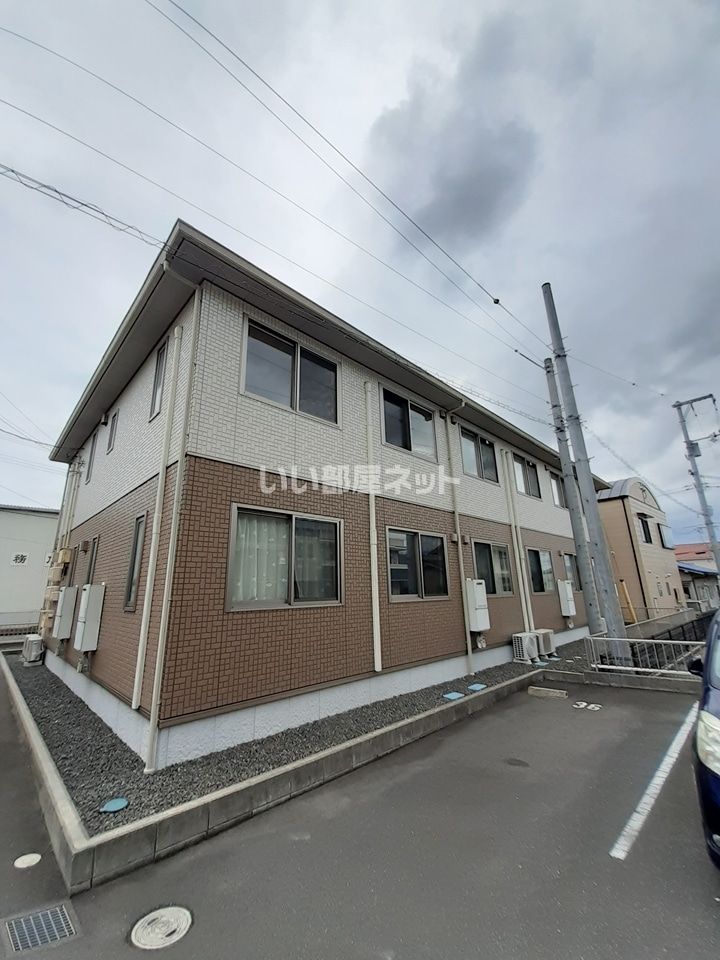 シャーメゾンTown福山北 A棟の外観画像