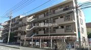 ファミール吉川の外観