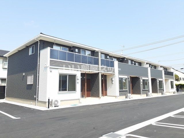 高鍋駅よりバス5分 徒歩1分 築1年6ヶ月 2階建の賃貸物件