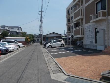 近くに施設あり