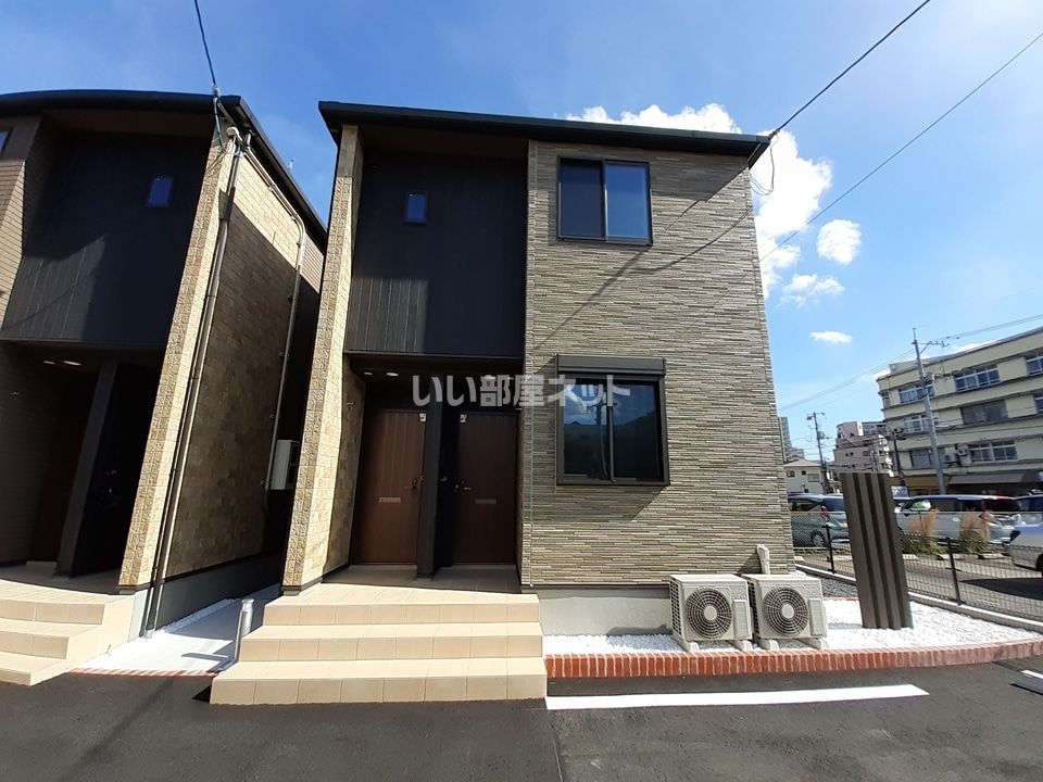 アルカディア 麻里布 Cの外観画像