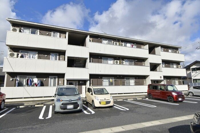 ロイヤルガーデンコート新和 Bの外観画像