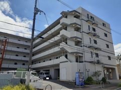 サンプラザ 茨木の外観画像