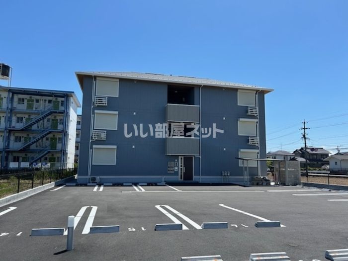 Luxa(ラグザ) B棟の外観画像