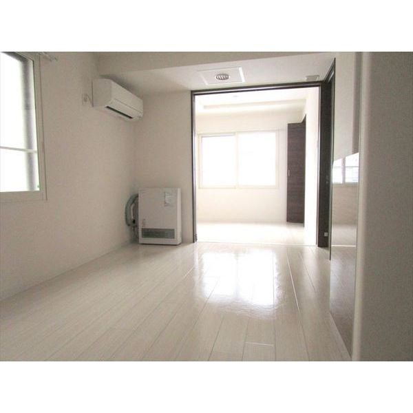 ベッドルーム