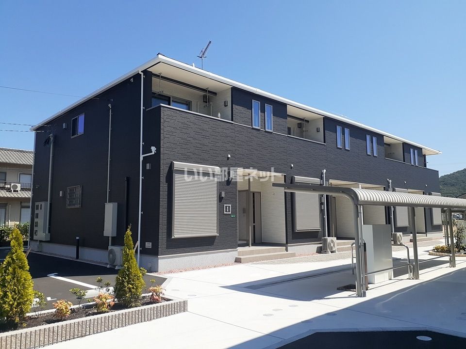 横尾駅より徒歩17分 築1年8ヶ月 2階建の賃貸物件