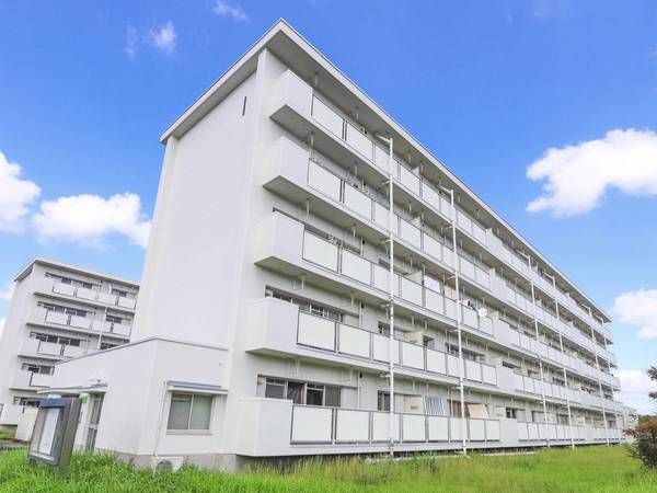 ビレッジハウス船木Ⅱ2号棟の外観画像