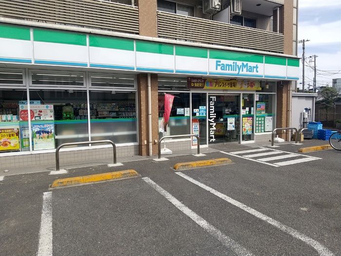 近くに施設あり