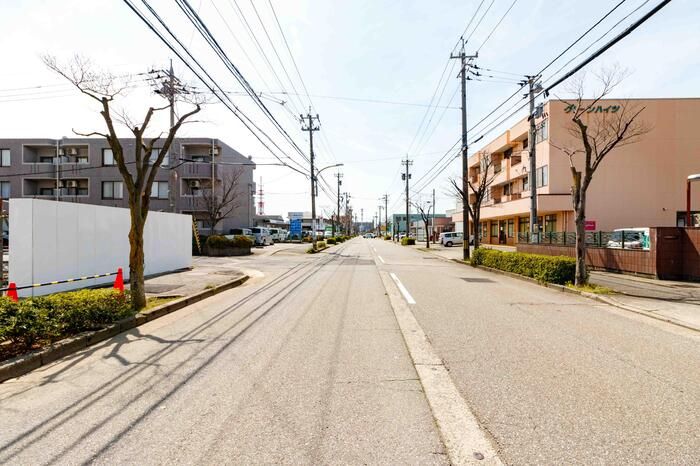 近くに施設あり