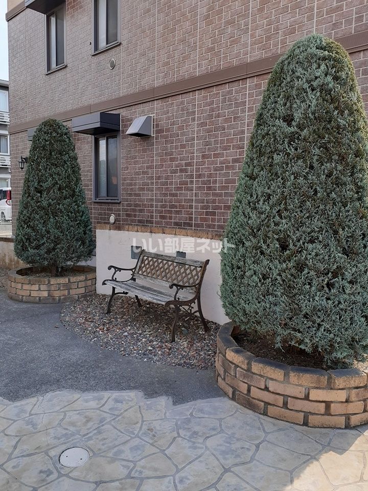 近くに施設あり