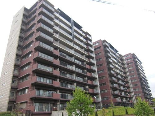 ライオンズ南大沢ヒルズの外観画像