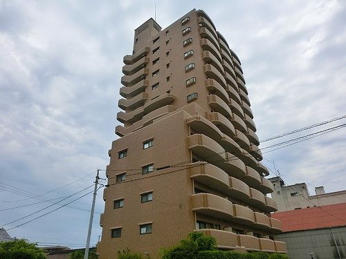 ライオンズマンション新居浜徳常町の外観画像