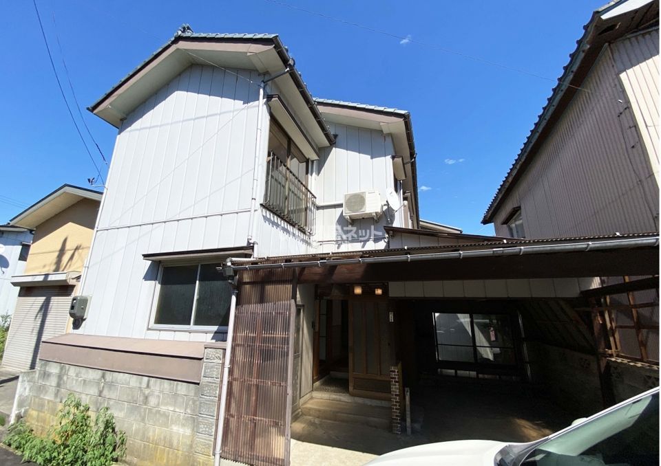 三条市西四日町1丁目戸建の外観画像