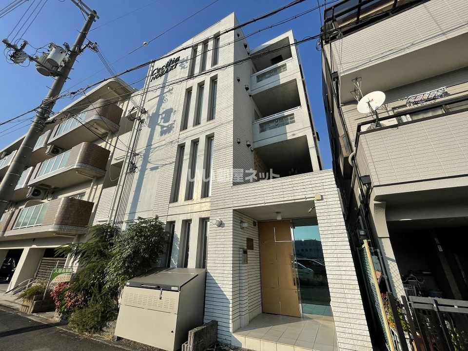 セシリア野崎の外観画像