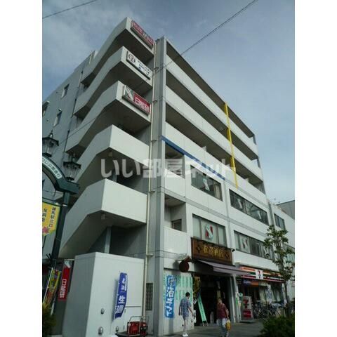 アザレ・ドールの外観画像