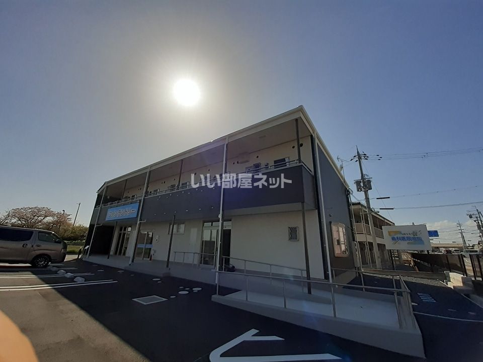 レイーナⅢの外観画像