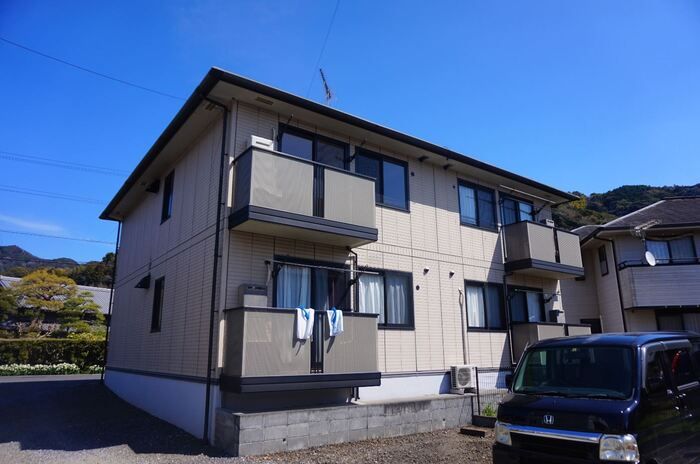 メゾンベルファムIIの外観画像