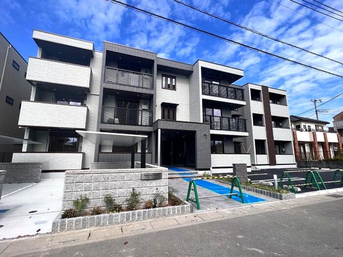 ピース ラ ヴィータ E(イースト)の外観画像