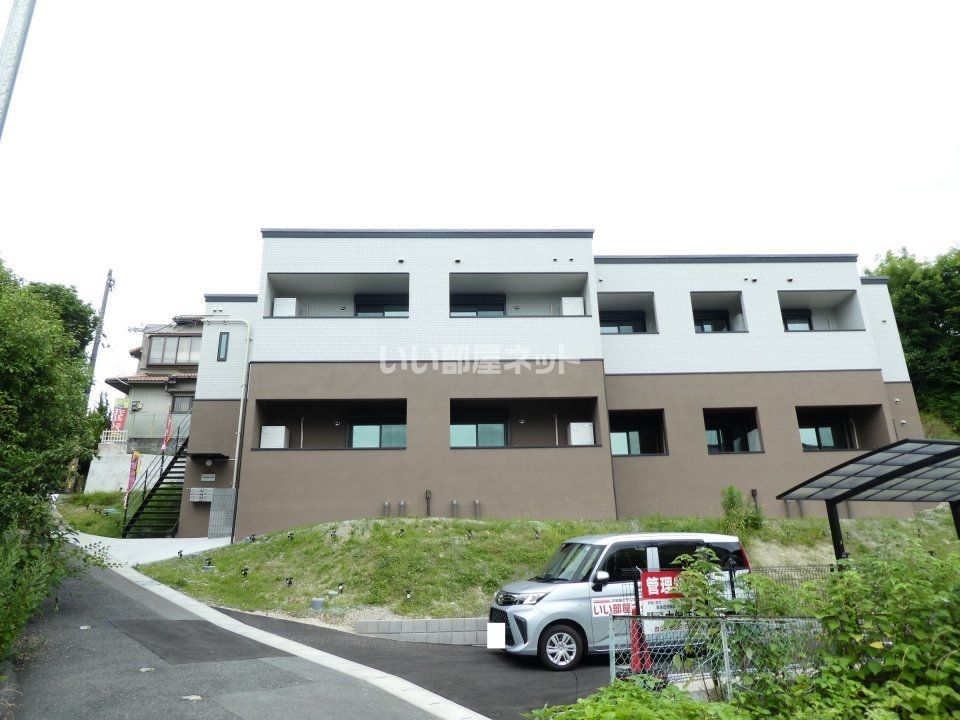 ガーデン花屋敷の外観画像