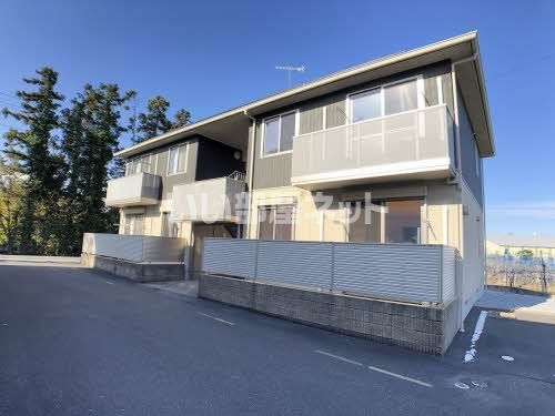 シャーメゾン西泉 A棟の外観画像