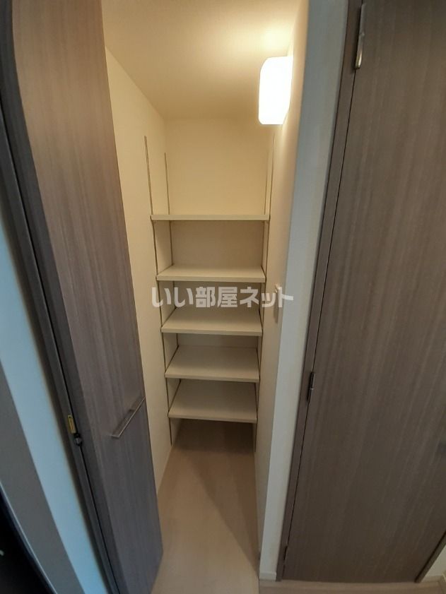 収納