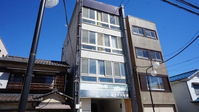タウンハウスアイワの外観画像
