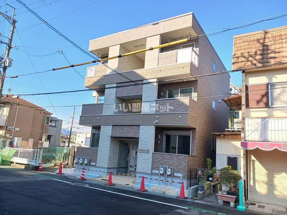 エヴィメリアDの外観画像