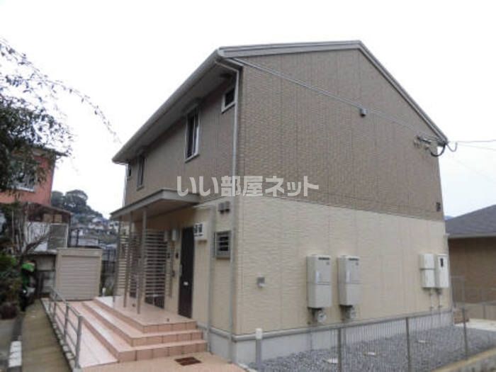カーサデラルス B棟の外観画像