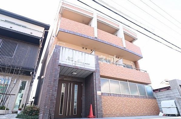 Hiro Momoyamaの外観画像