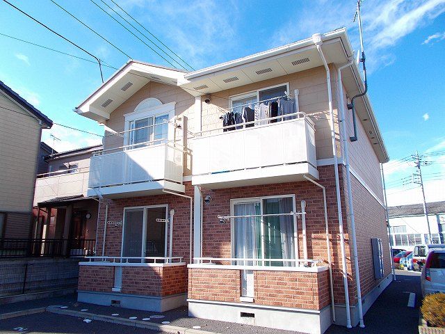 ラ・ポアールの外観画像