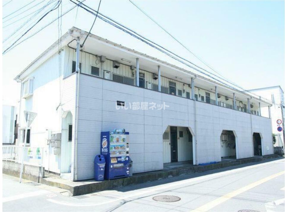 ファミーユSUZUKIの外観画像