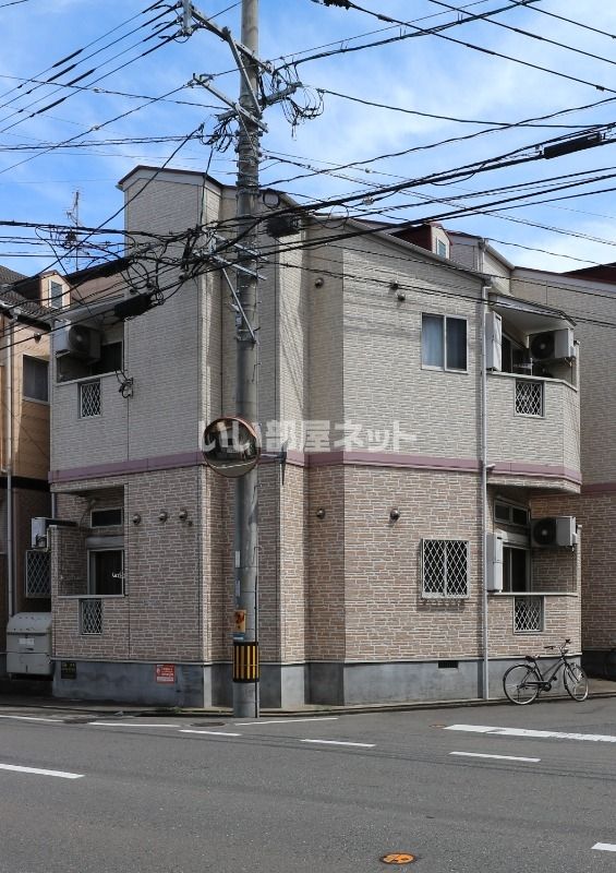 K&C西新南の外観画像