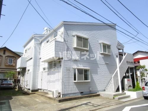 ポルシェ伊勢原の外観画像