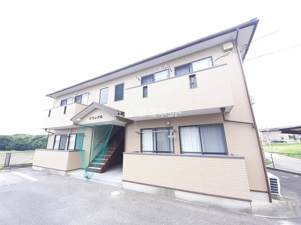 グランデ岡の外観画像