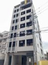 ルークス穴生の外観