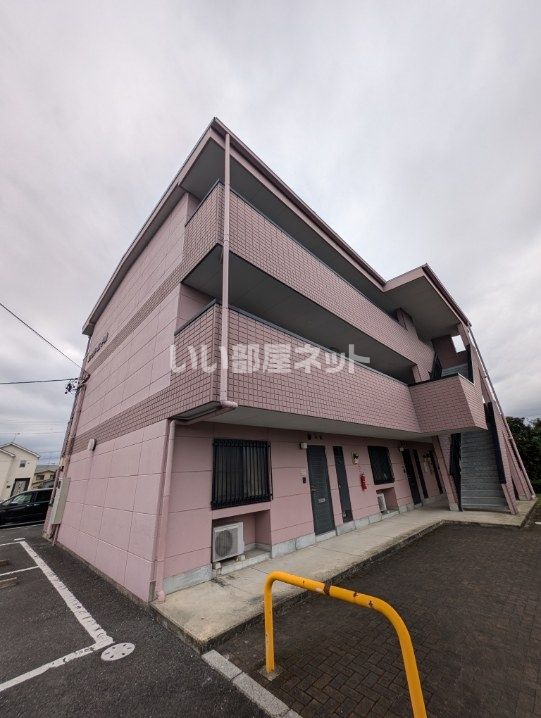 エクセルハイム中山の外観画像