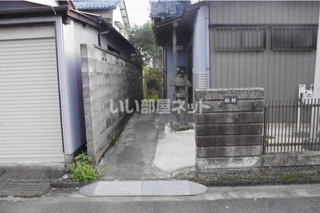 近くに施設あり