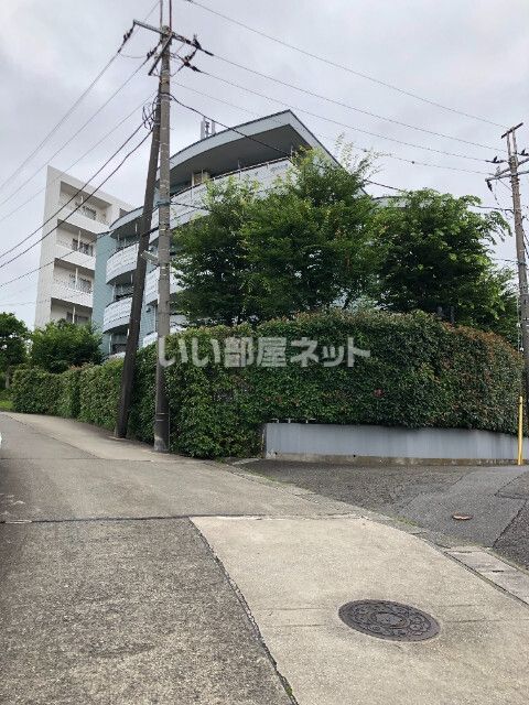 サニークレスト百合ヶ丘の外観画像