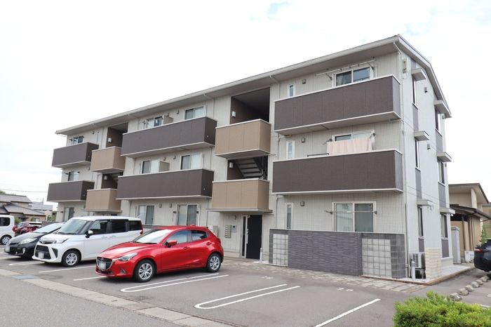 ETERNA（ｴﾃﾙﾅ）の外観画像