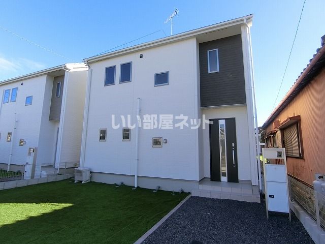リナージュ津市末広町04の外観画像