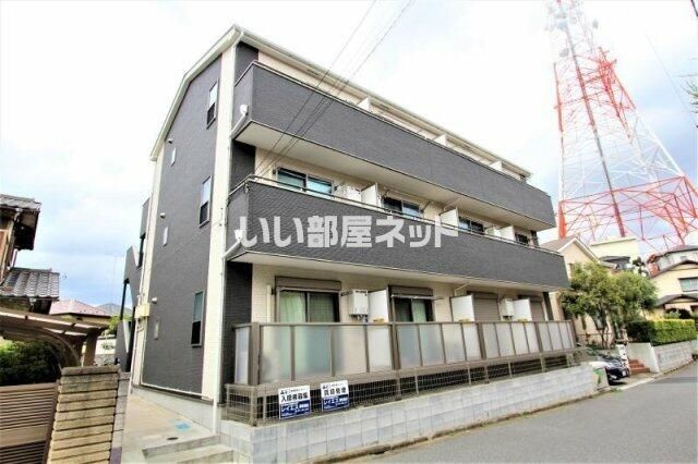 レイエス三山の外観画像