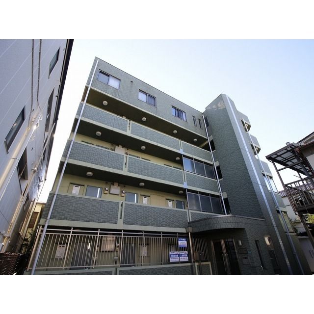 アンプルール ベトン 川口の外観画像