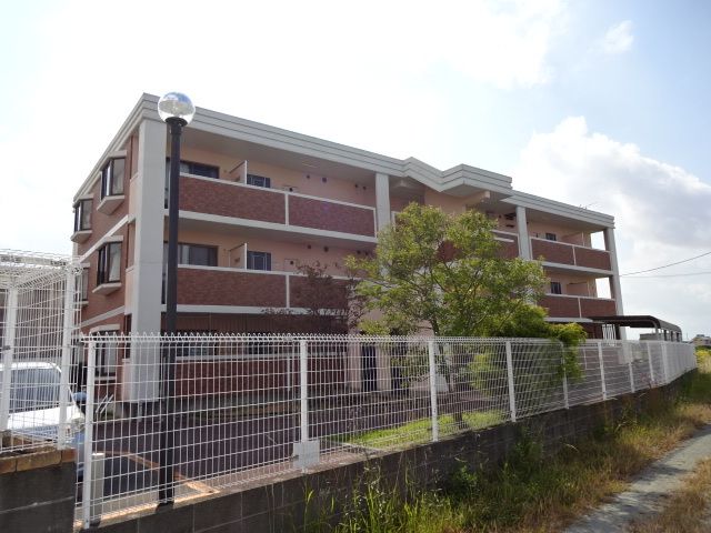 パティオス八丁牟田の外観画像