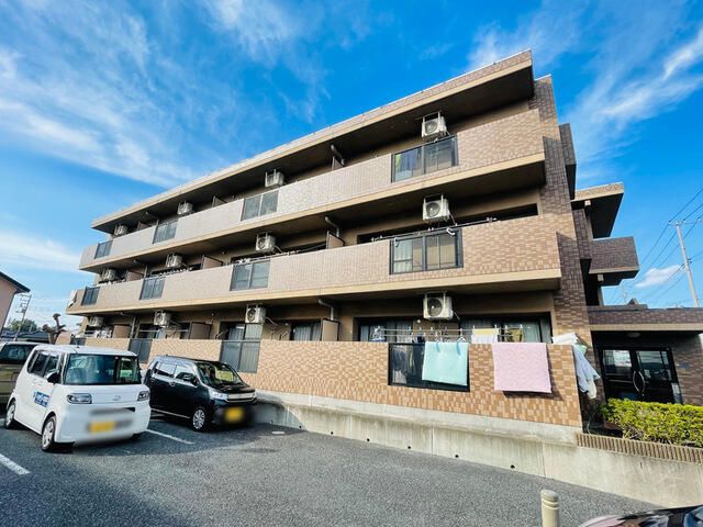 ドリームマンション A棟(ドリームマンションエートウ)の外観画像