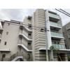 シェノン三軒茶屋の外観